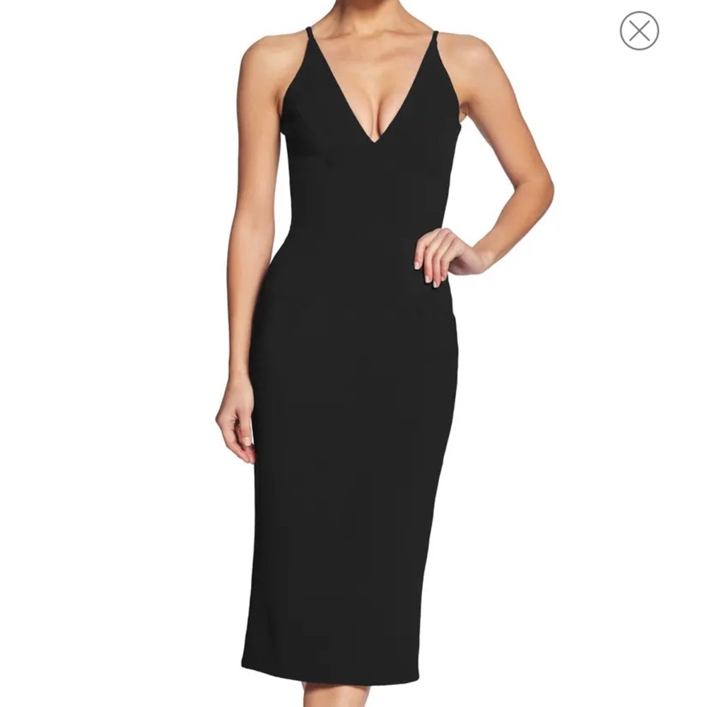NWT Lyla Crepe Cocktail Dress